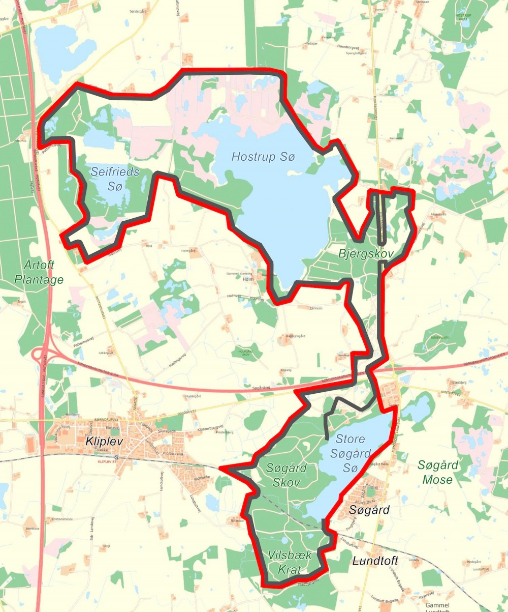 Forslag til hegnslinje omkring Naturnationalpark Bjergskov & Hostrup Sø: Her er hegnslinjen ca. 29, men skal Store Søgård Sø indhegnes, er det mest hensigtsmæssigt at hegne byen Søgård med, så adgangen til og udsigten over søen ikke forhindres, hvilket ville betyde en hegnslinje umiddelbart sydøst for byen i denne del af området. Hegnslinjen her inkluderer to faunabroer over Flensborg Landevej og Sønderborgmotorvejen, men førstnævnte kan erstattes af to færister, hvis hastighedsbegrænsningen nedsættes markant på denne strækning